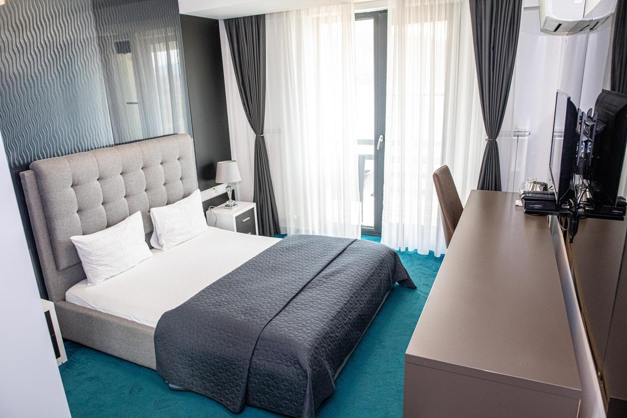 Complex Noblesse Hotel Vászló Kültér fotó
