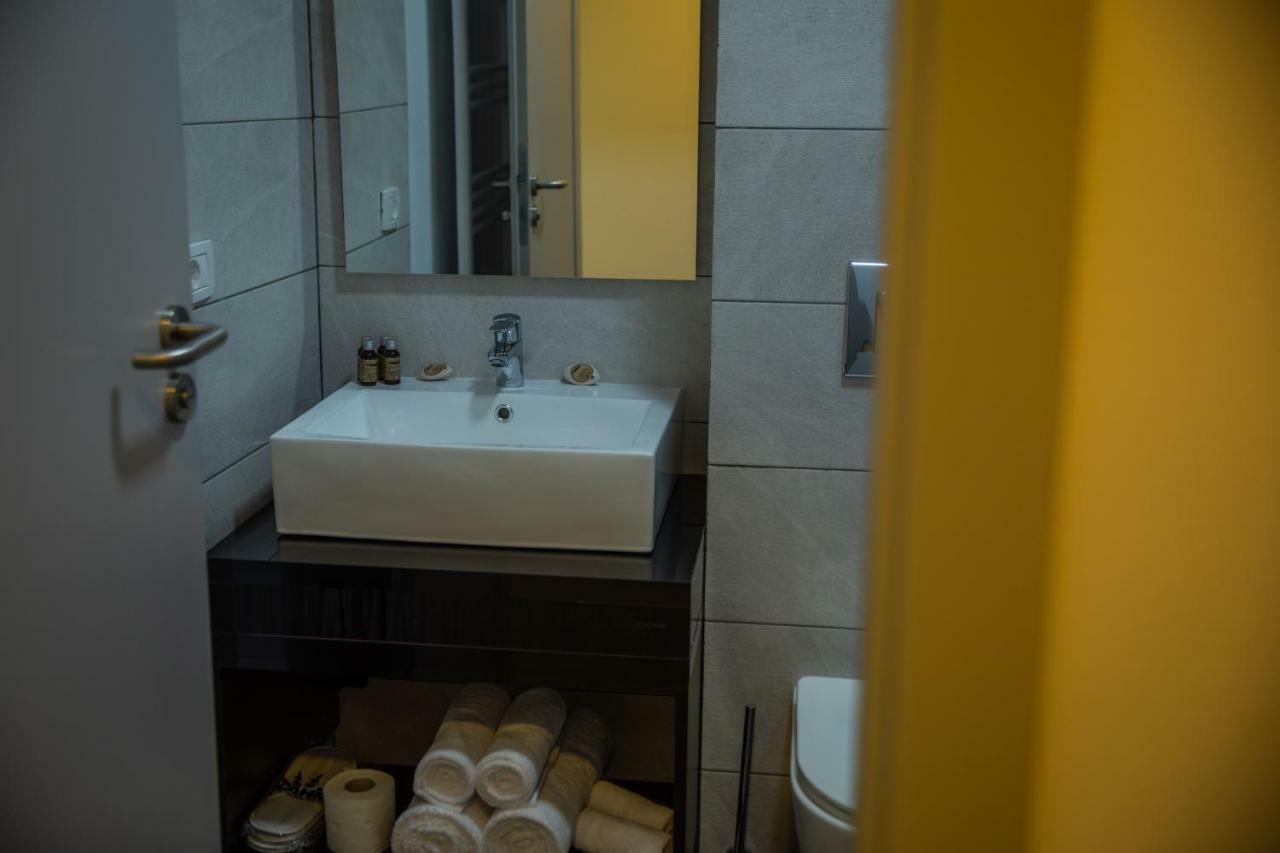 Complex Noblesse Hotel Vászló Kültér fotó